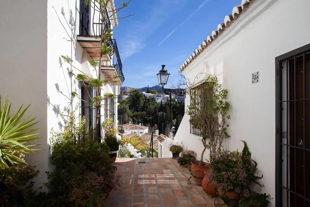 Charming Townhouse In Mijas Villa